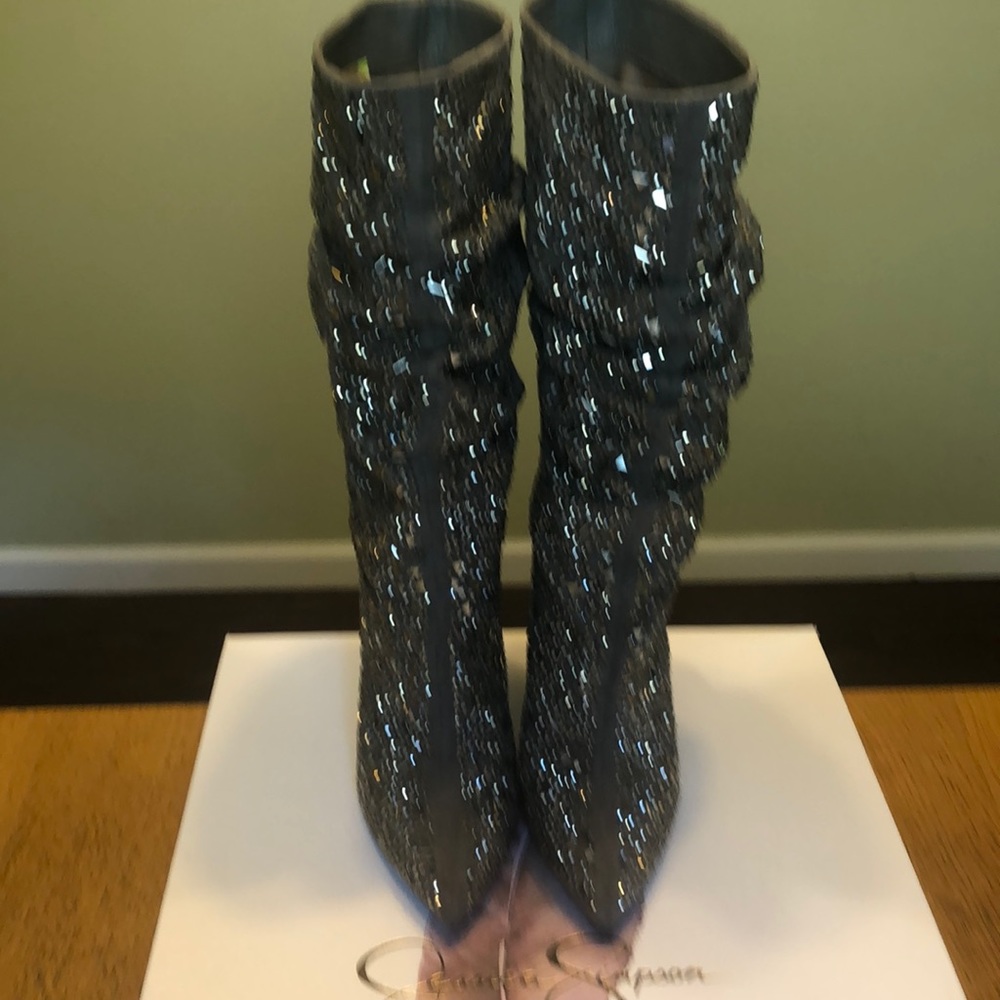 Size 6M Ash Deluxe Microsuede JS-Lailee